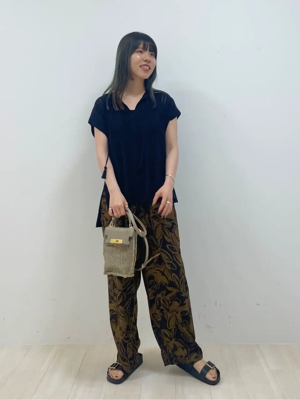 ONWARD CROSSET SELECT 渡邉 コーディネート画像