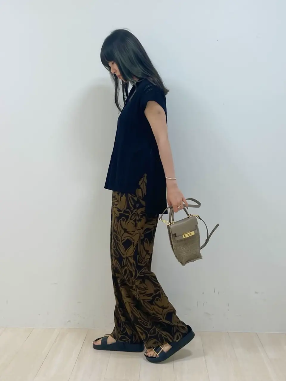 ONWARD CROSSET SELECT 渡邉 コーディネート画像