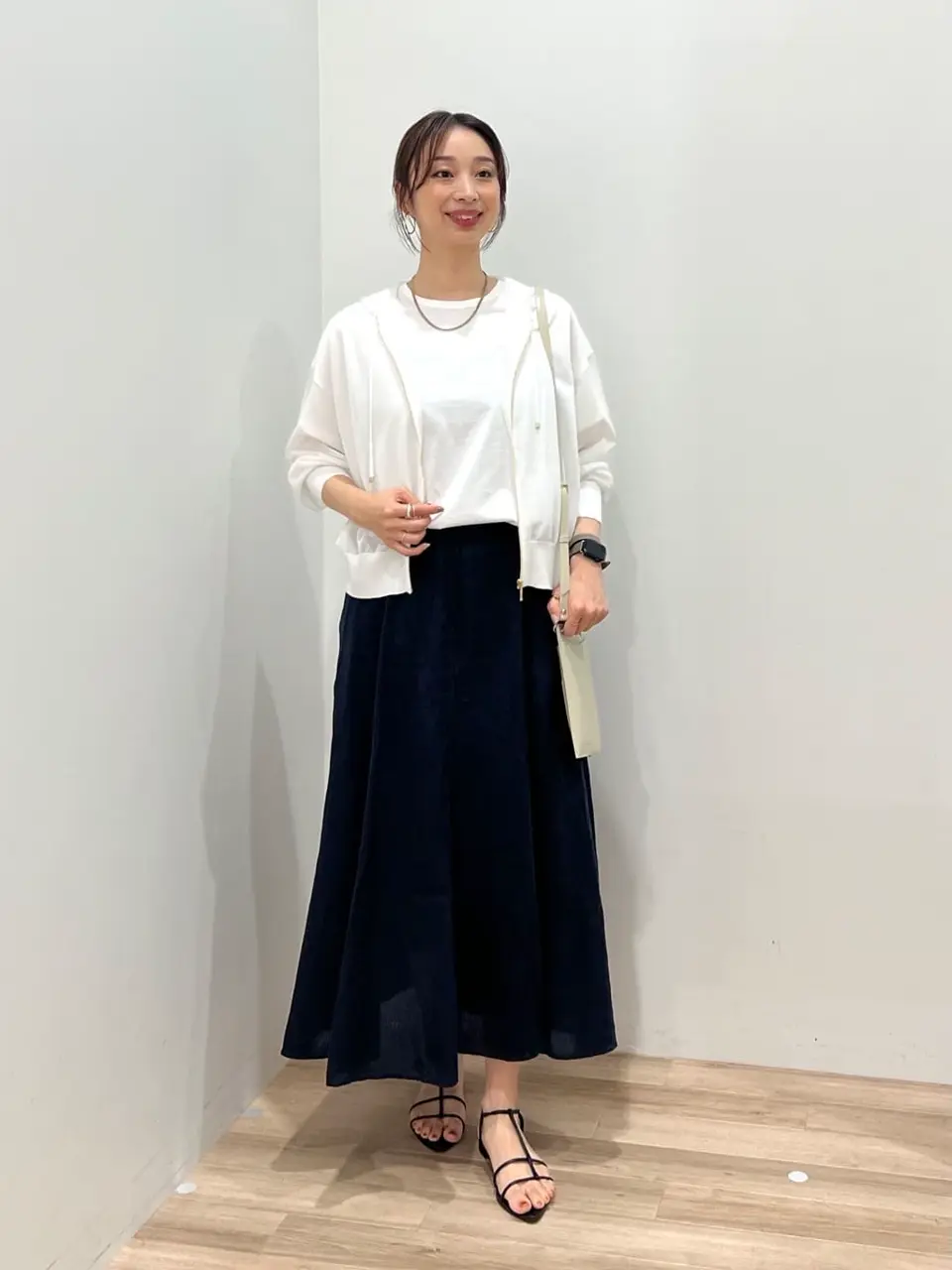  村上 コーディネート画像