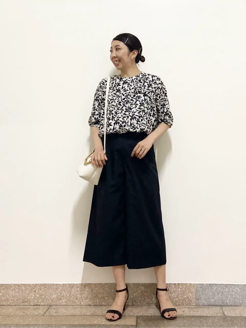 ONWARD CROSSET SELECT 佐藤 コーディネート画像