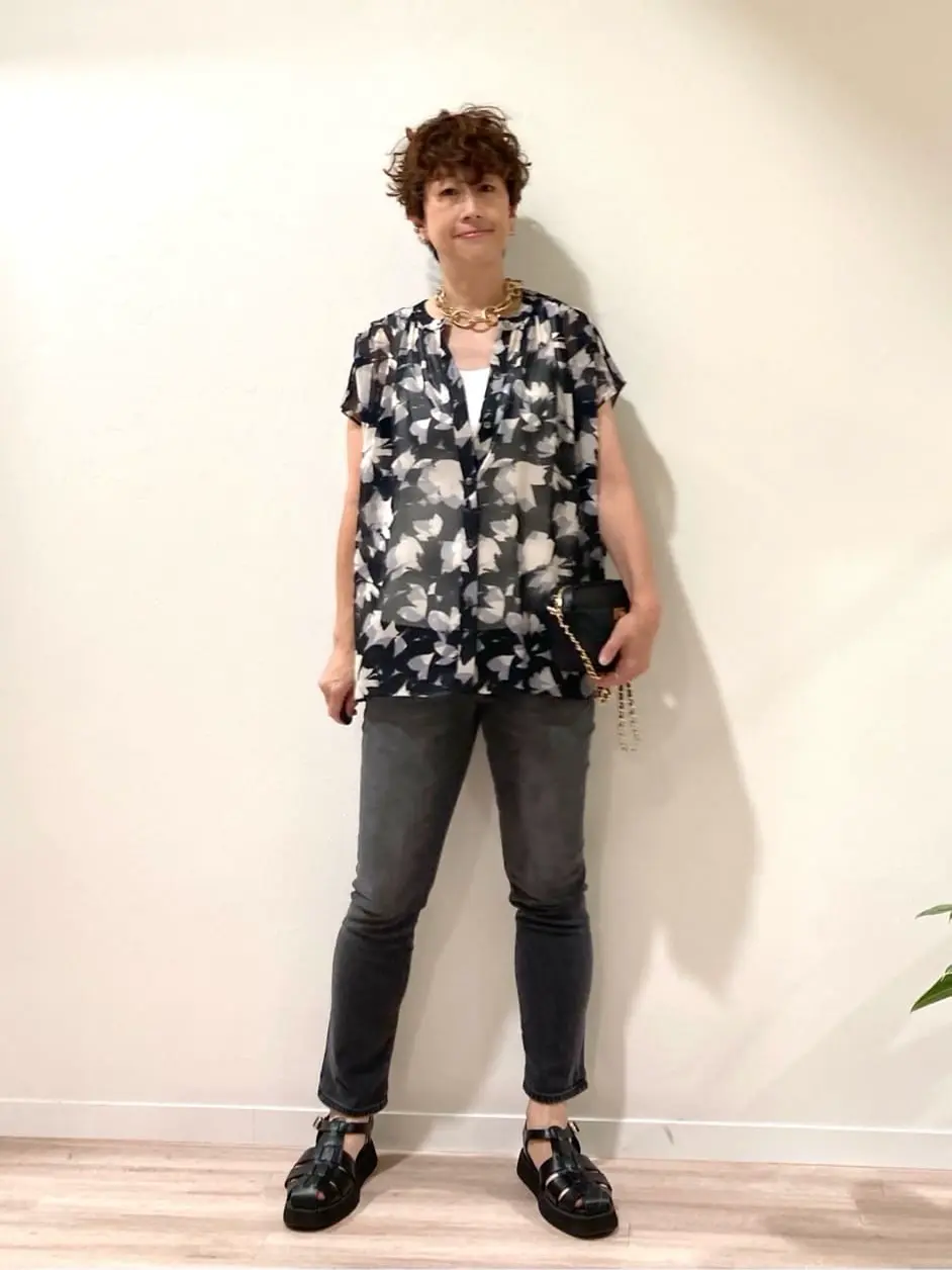 ONWARD CROSSET SELECT 照木 コーディネート画像