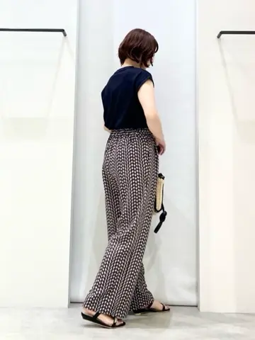 ONWARD CROSSET SELECT 横田 コーディネート画像