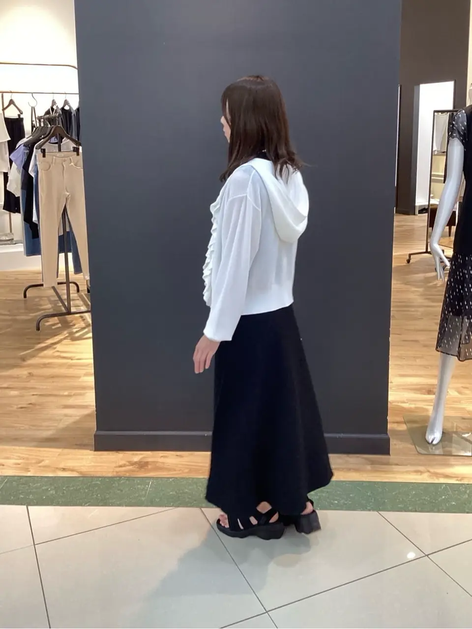 ONWARD CROSSET SELECT スタッフ コーディネート画像