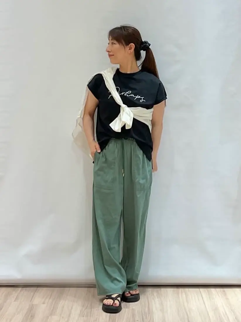  深田 コーディネート画像