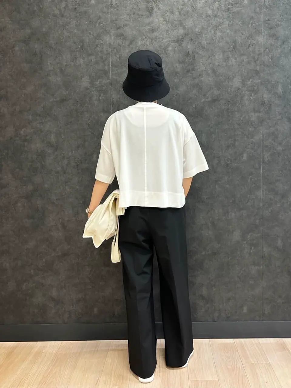 ONWARD CROSSET SELECT 鈴木 コーディネート画像