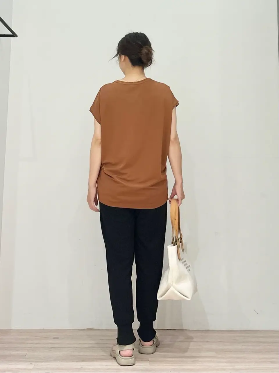 ONWARD CROSSET SELECT SAKAI コーディネート画像