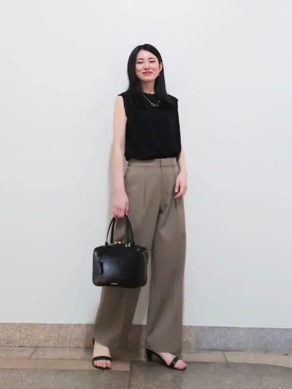  最上 コーディネート画像