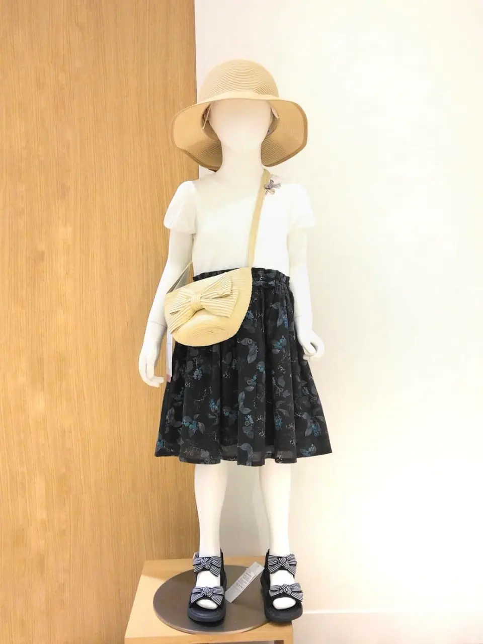 ONWARD CROSSET SELECT 川上 コーディネート画像