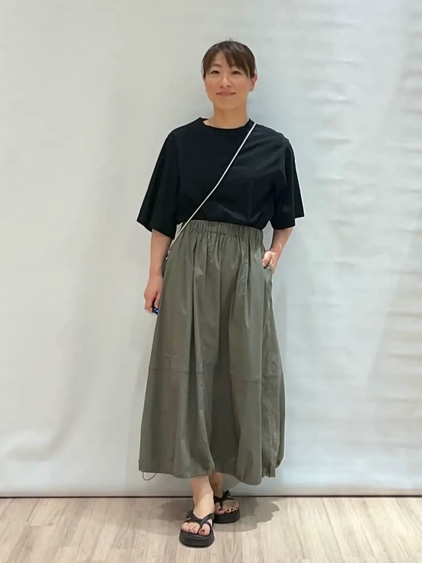  深田 コーディネート画像