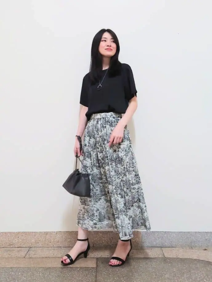  最上 コーディネート画像