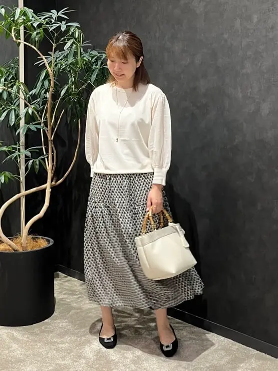 ONWARD CROSSET SELECT やの コーディネート画像