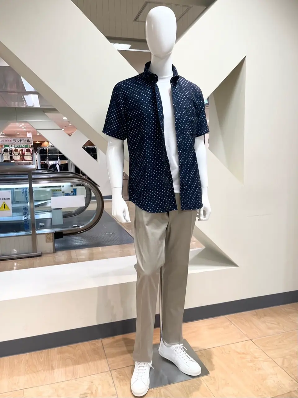 ONWARD CROSSET SELECT 小管 コーディネート画像