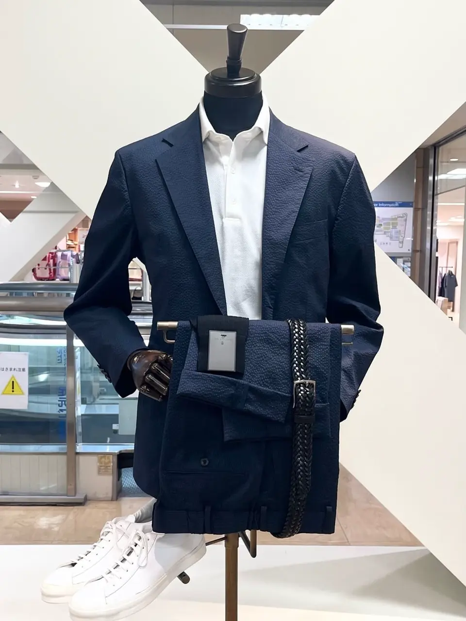 ONWARD CROSSET SELECT 小管 コーディネート画像