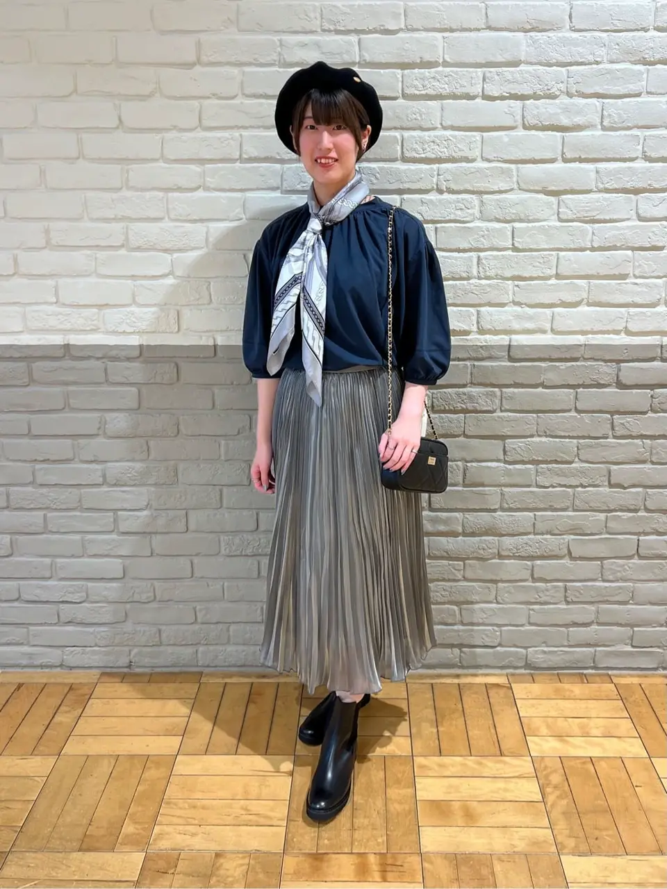  Aina コーディネート画像