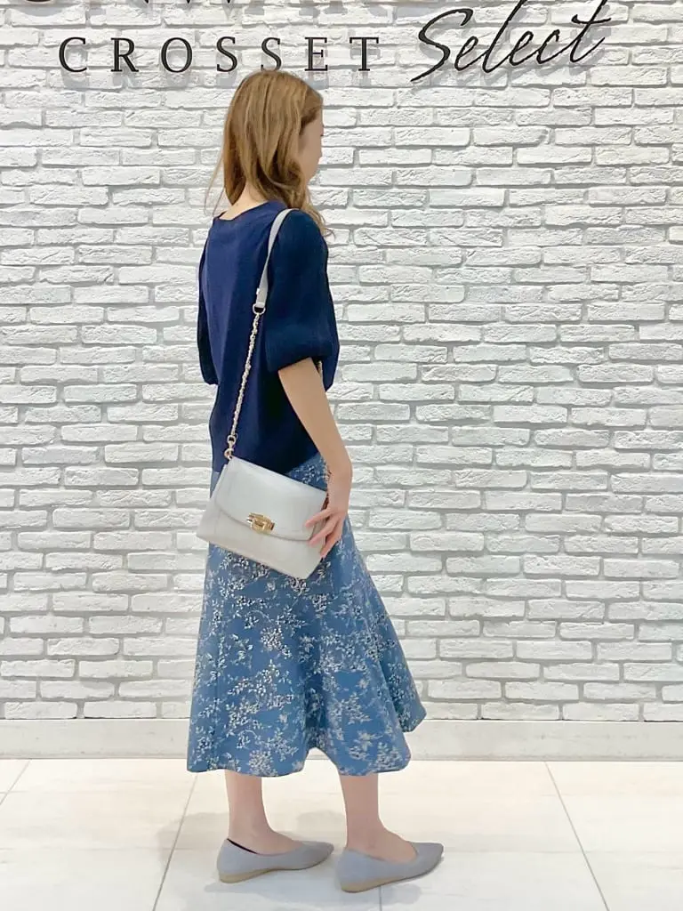 ONWARD CROSSET SELECT IZUMI コーディネート画像