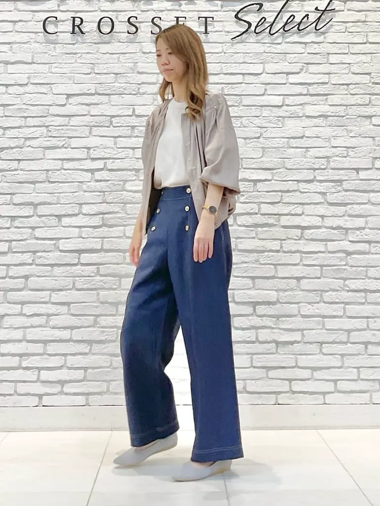  IZUMI コーディネート画像