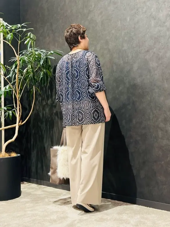 ONWARD CROSSET SELECT 佐藤 コーディネート画像