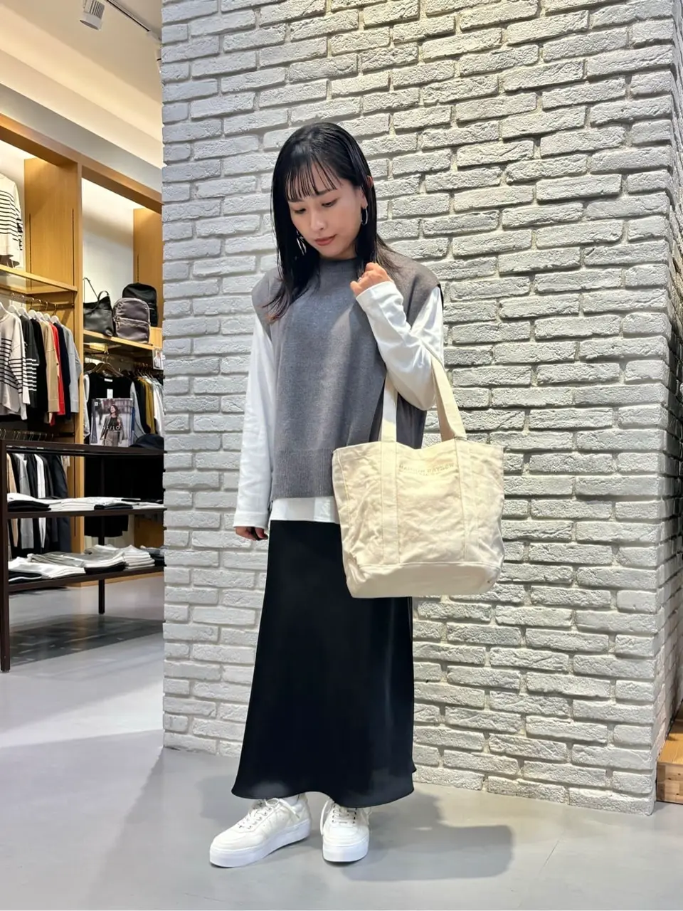 ONWARD CROSSET SELECT 服部 コーディネート画像