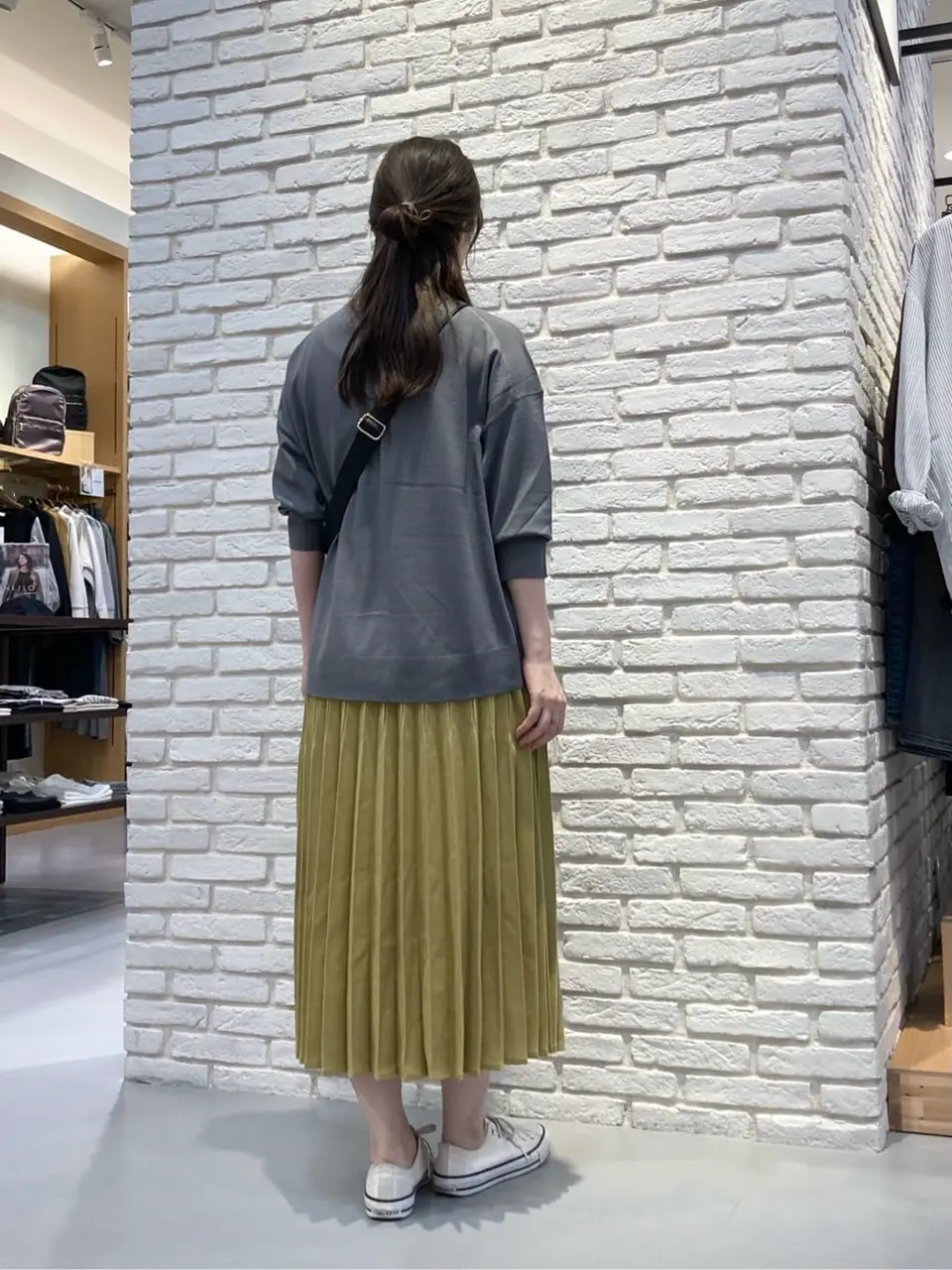 ONWARD CROSSET SELECT 檀 コーディネート画像