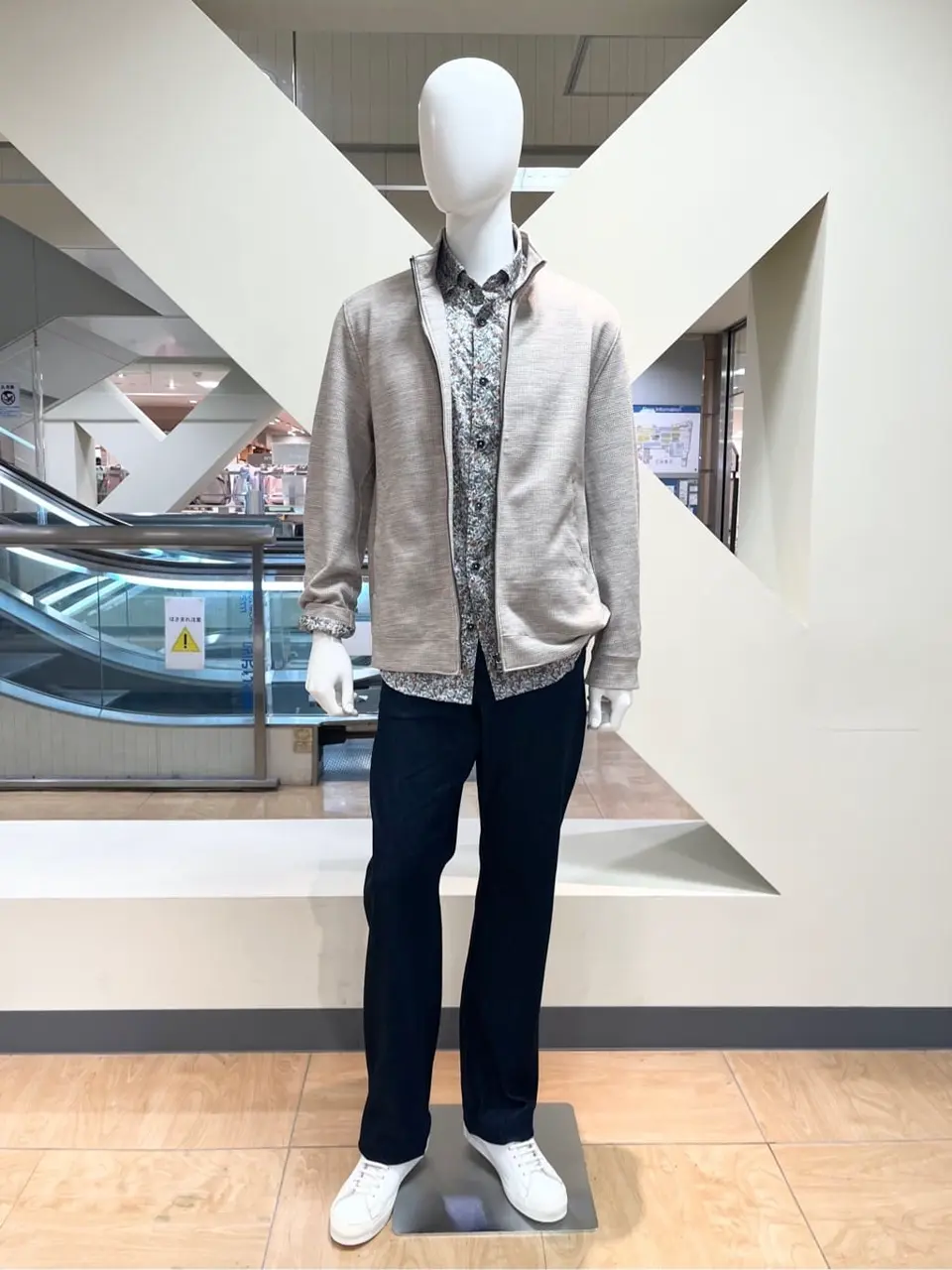 ONWARD CROSSET SELECT 小管 コーディネート画像