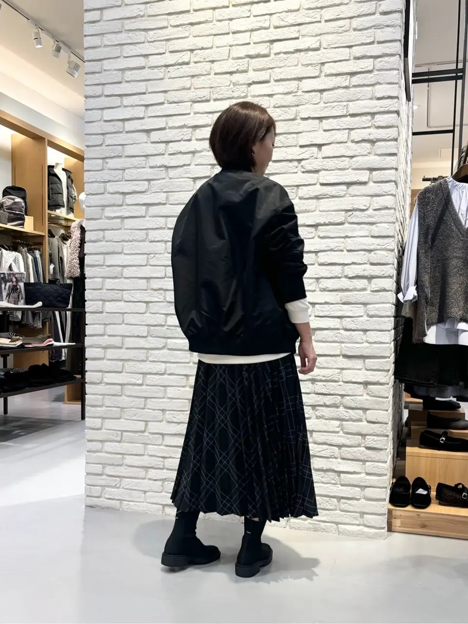 ONWARD CROSSET SELECT Tomi コーディネート画像