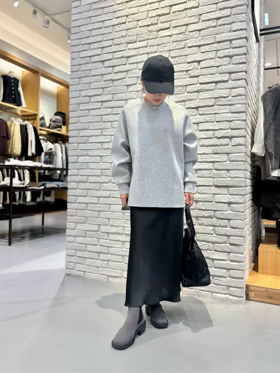 ONWARD CROSSET SELECT 服部 コーディネート画像