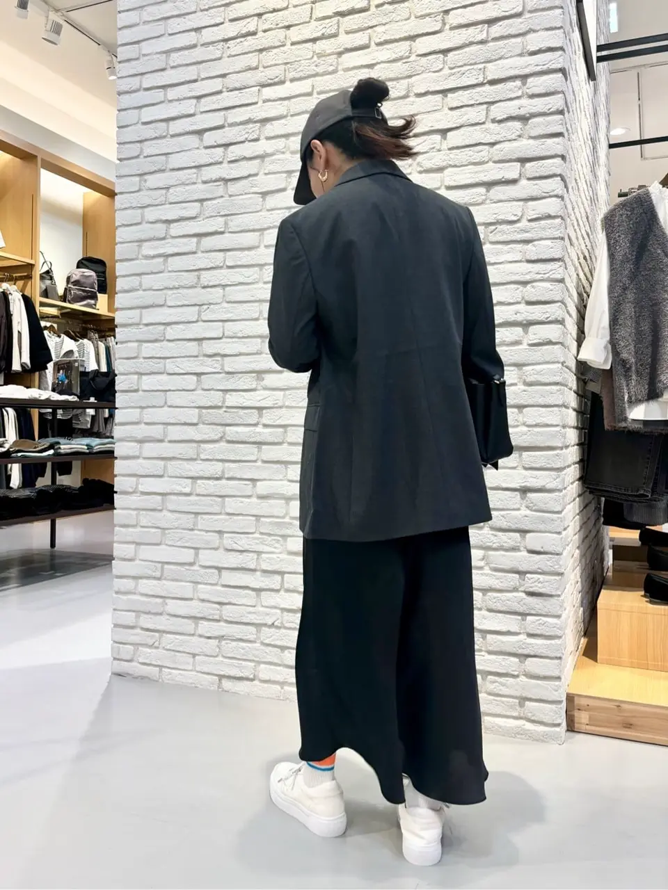 ONWARD CROSSET SELECT 服部 コーディネート画像