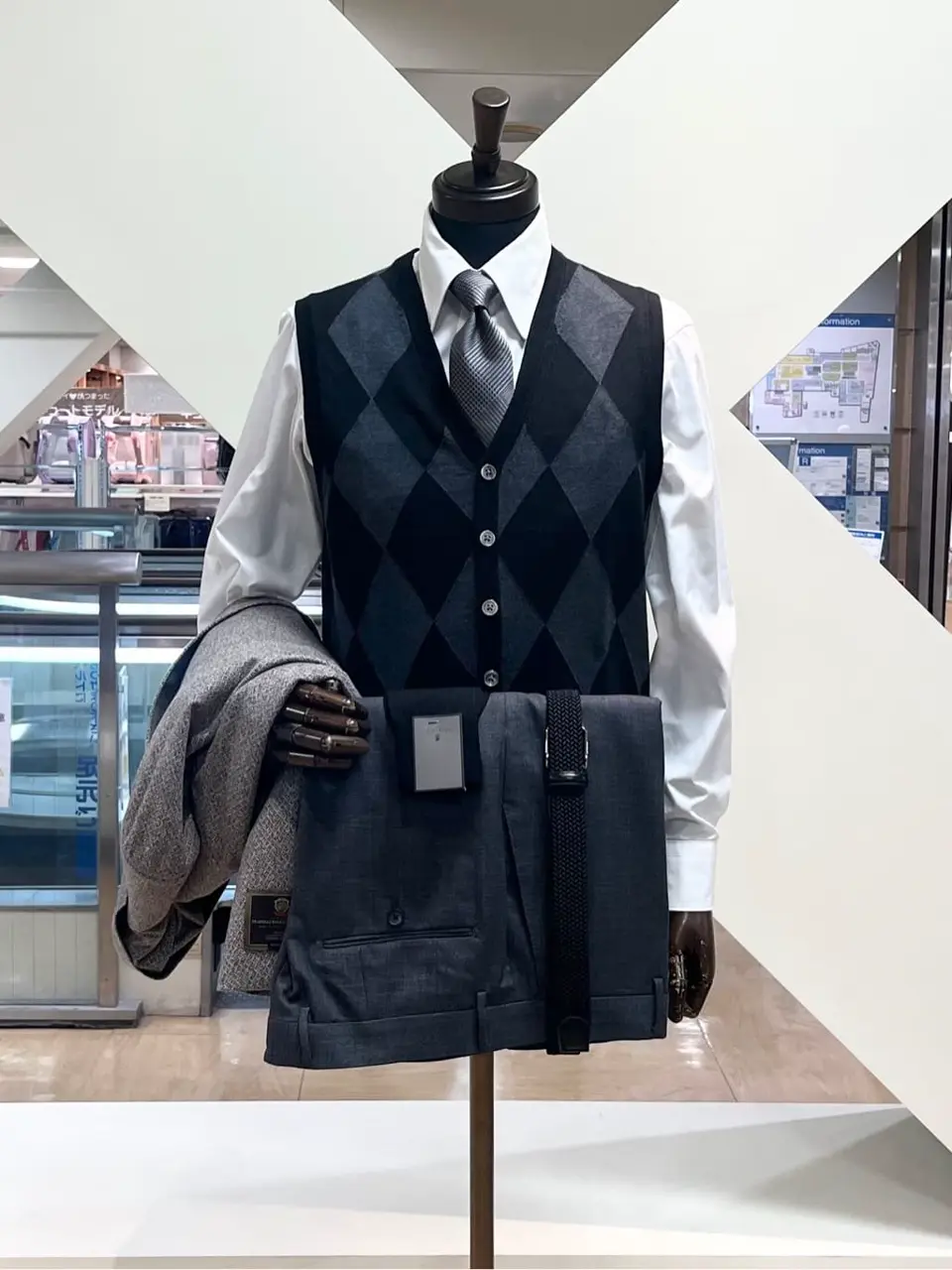 ONWARD CROSSET SELECT 小管 コーディネート画像