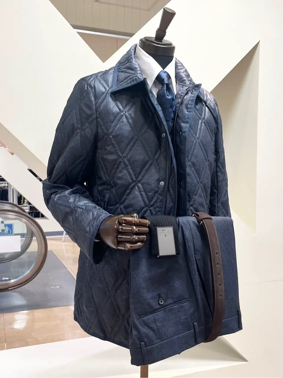 ONWARD CROSSET SELECT 小管 コーディネート画像