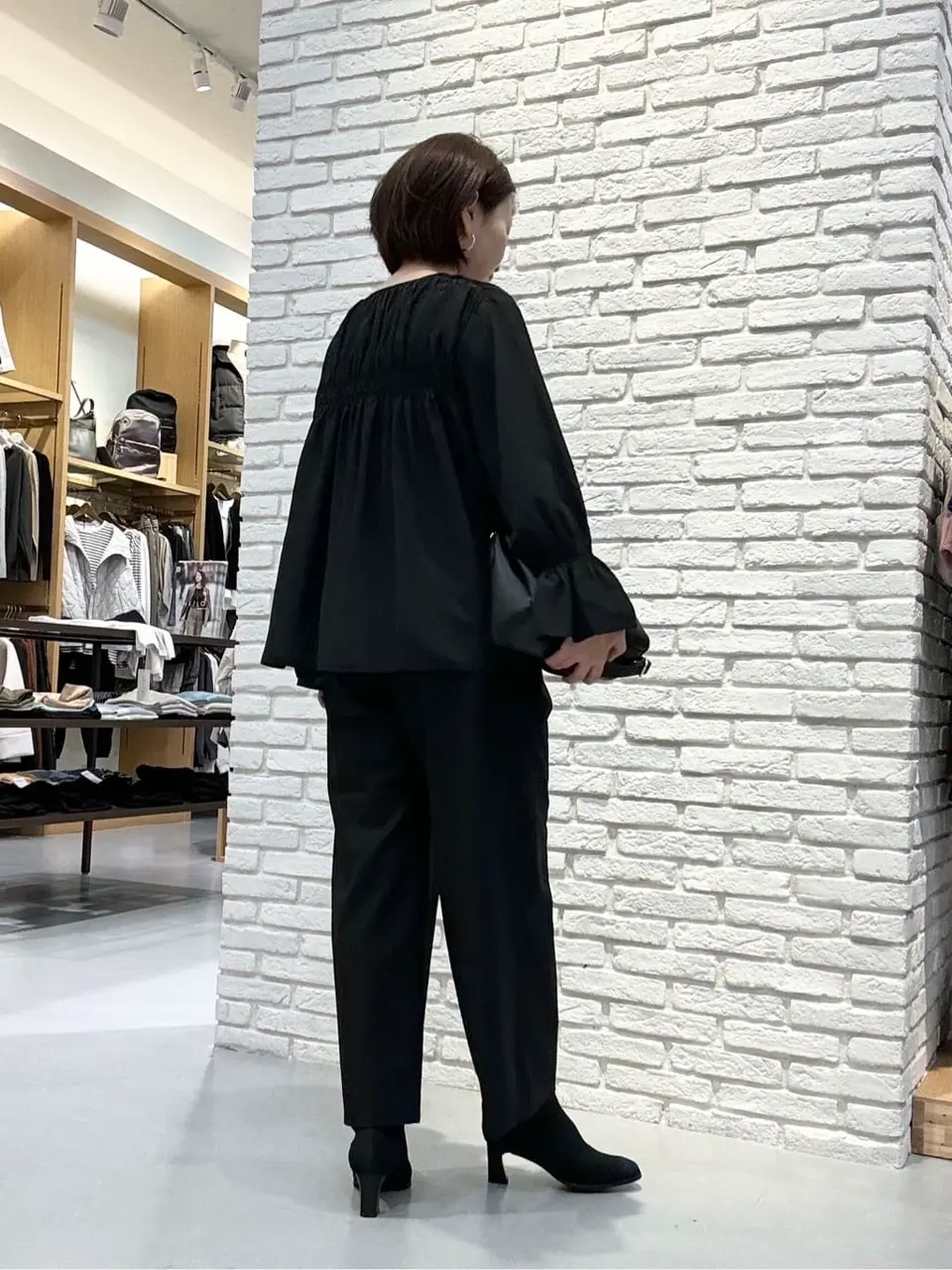 ONWARD CROSSET SELECT Tomi コーディネート画像