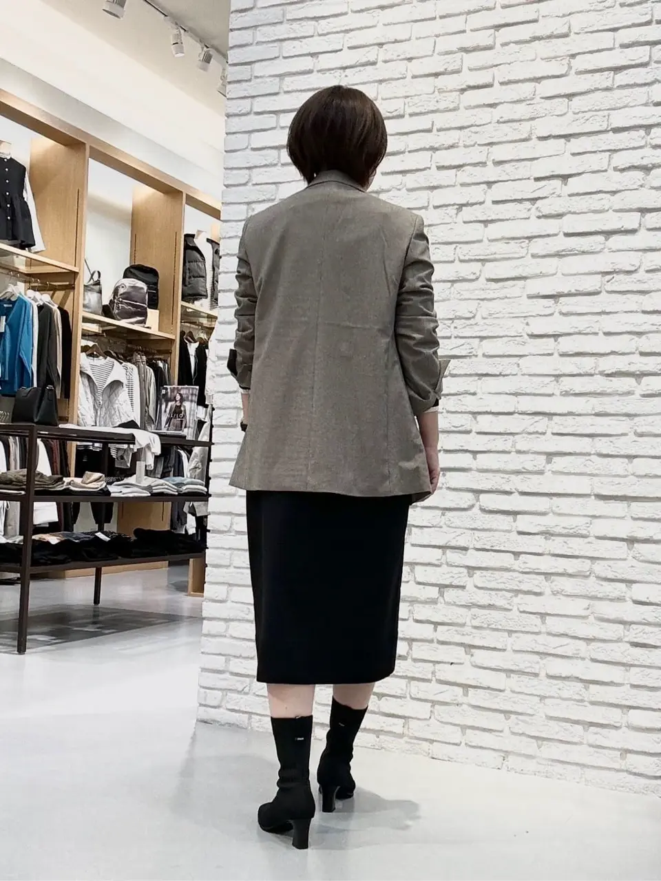 ONWARD CROSSET SELECT Tomi コーディネート画像