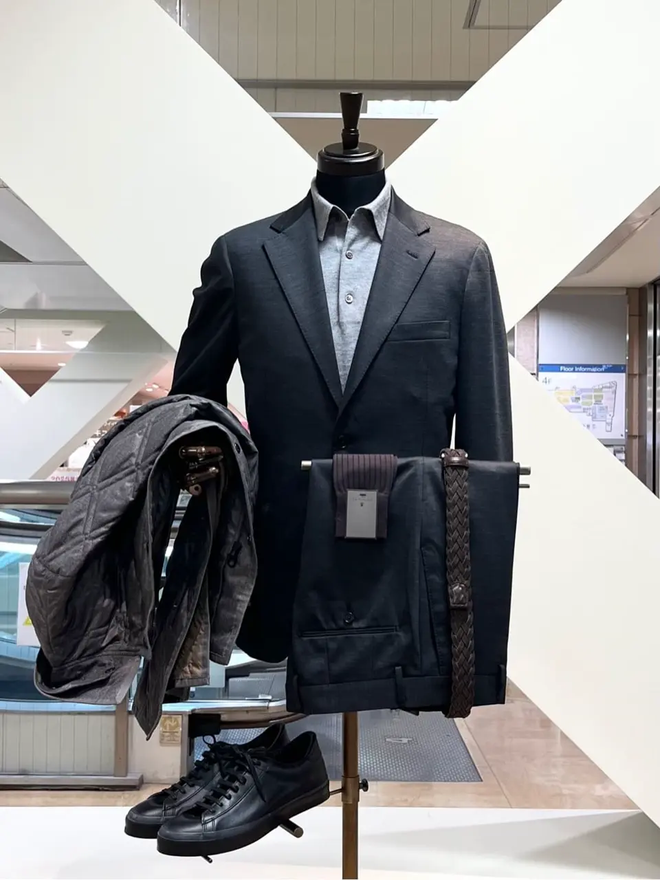 ONWARD CROSSET SELECT 小管 コーディネート画像