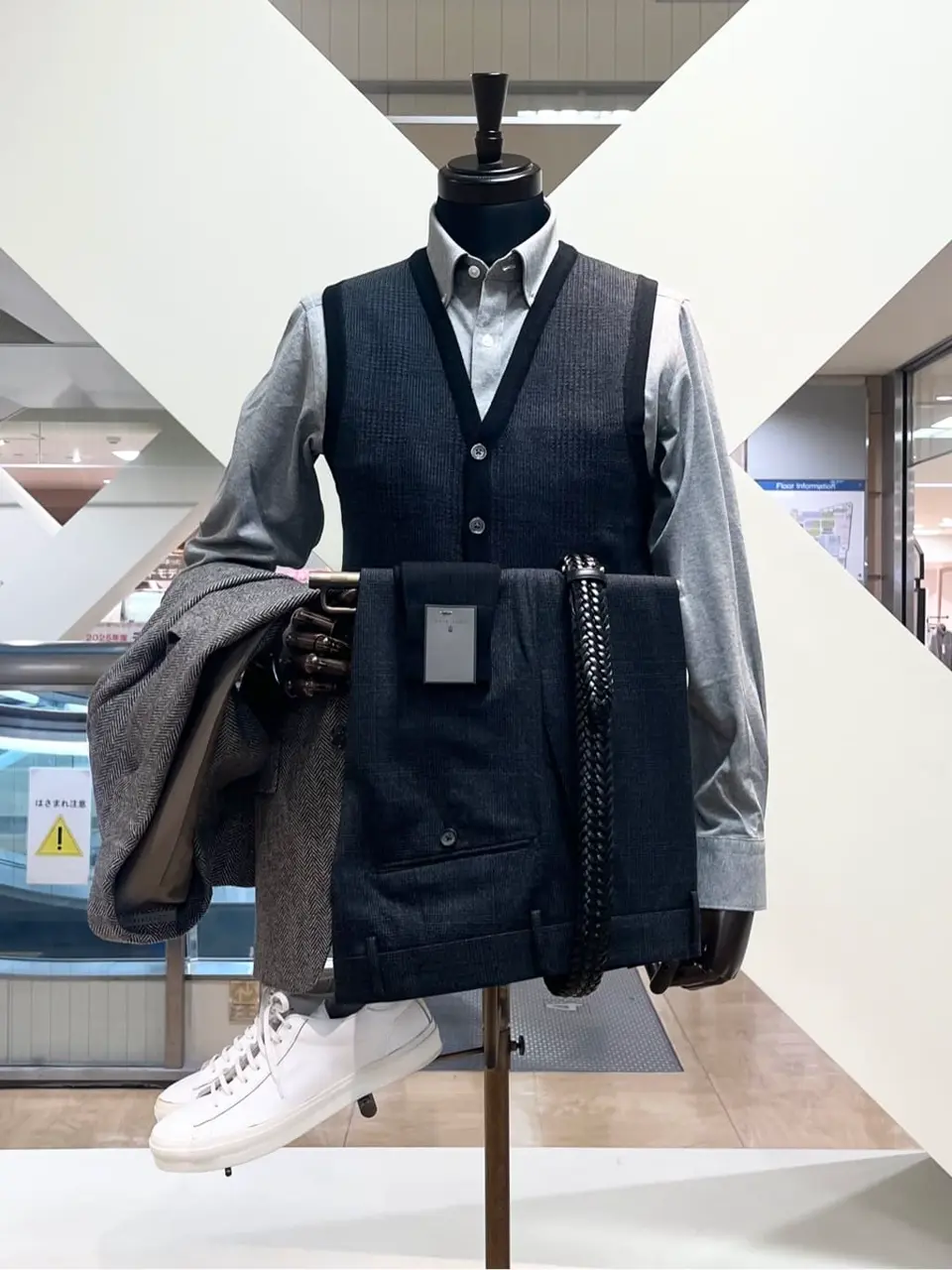 ONWARD CROSSET SELECT 小管 コーディネート画像