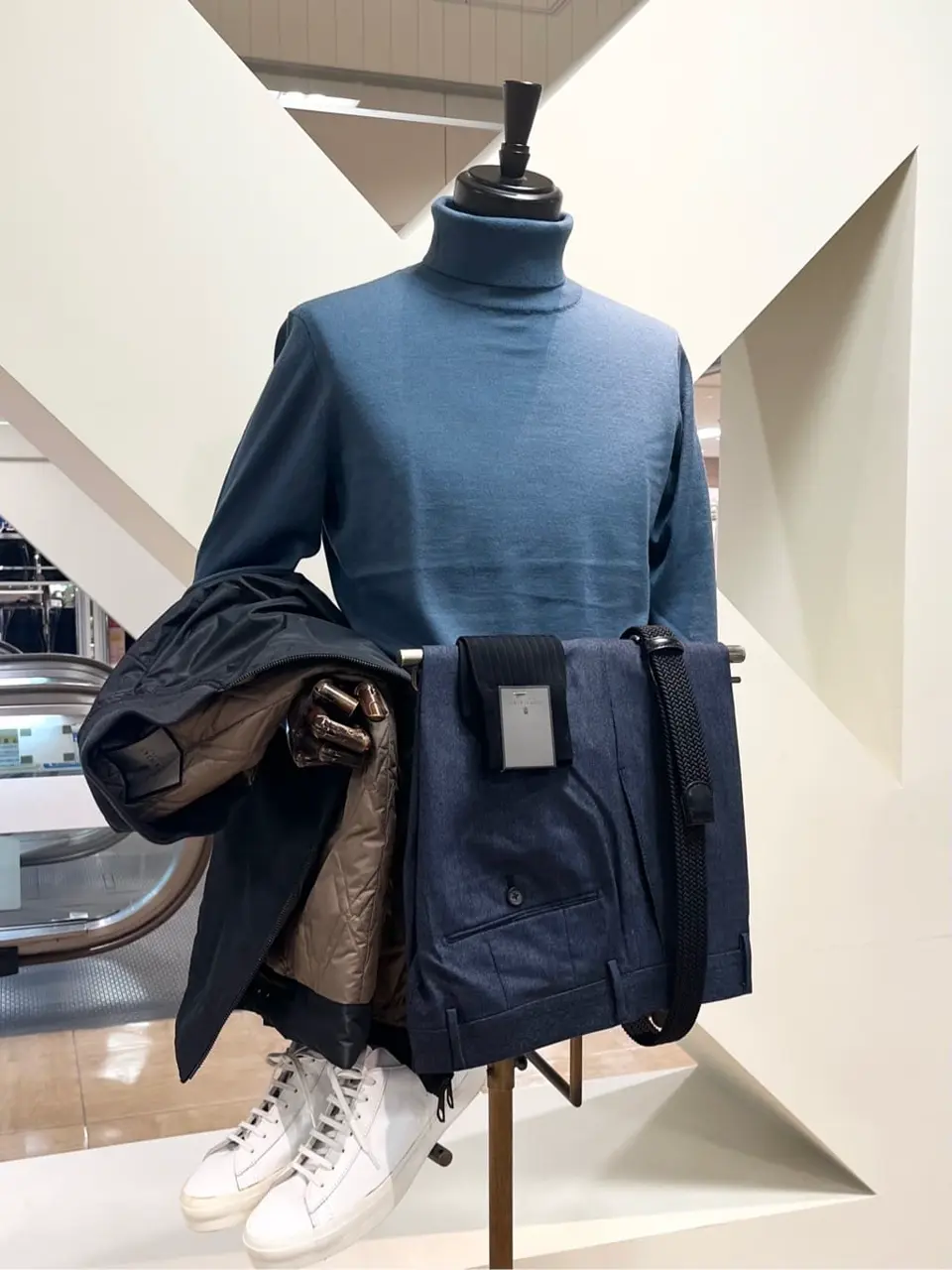 ONWARD CROSSET SELECT 小管 コーディネート画像