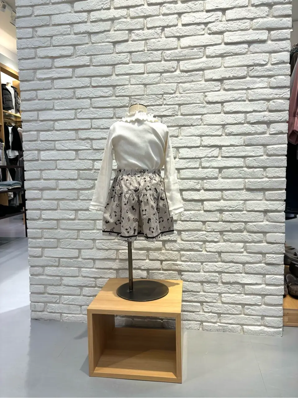 ONWARD CROSSET SELECT 新崎　 コーディネート画像