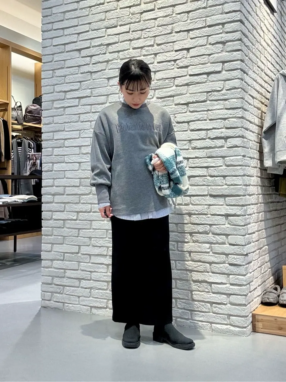 ONWARD CROSSET SELECT 服部 コーディネート画像