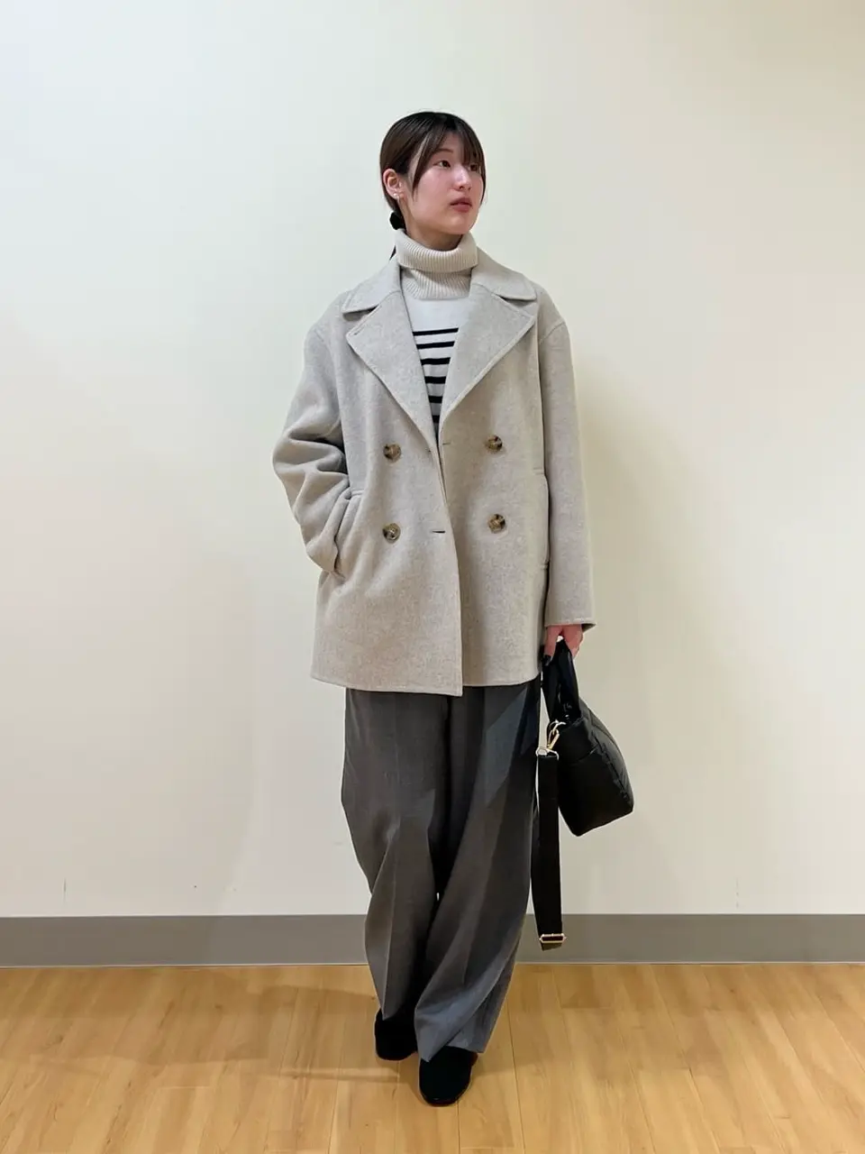  Aina コーディネート画像