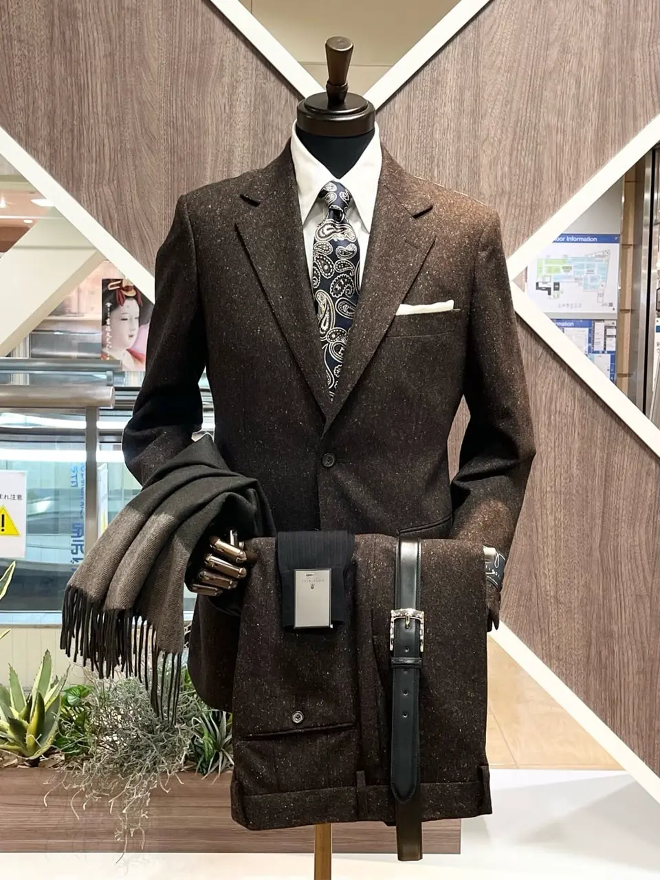 ONWARD CROSSET SELECT 小管 コーディネート画像