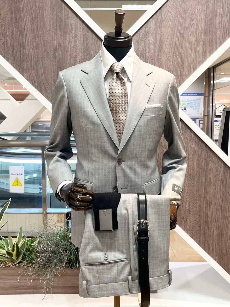 ONWARD CROSSET SELECT 小管 コーディネート画像