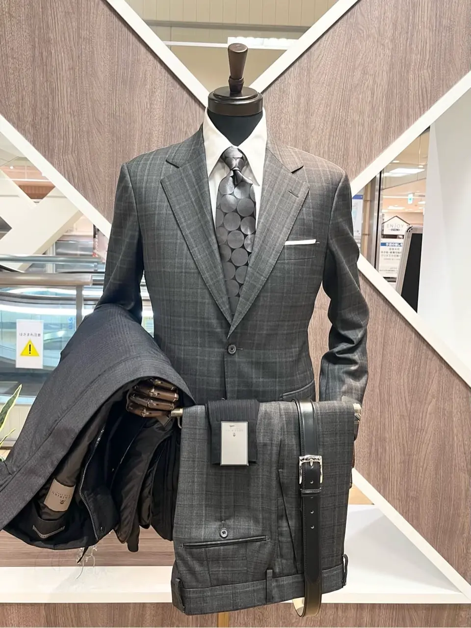 ONWARD CROSSET SELECT 小管 コーディネート画像