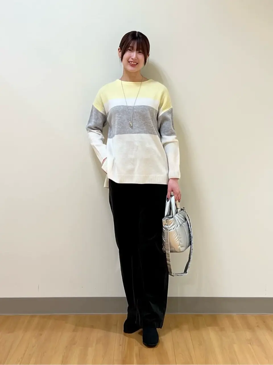  Aina コーディネート画像