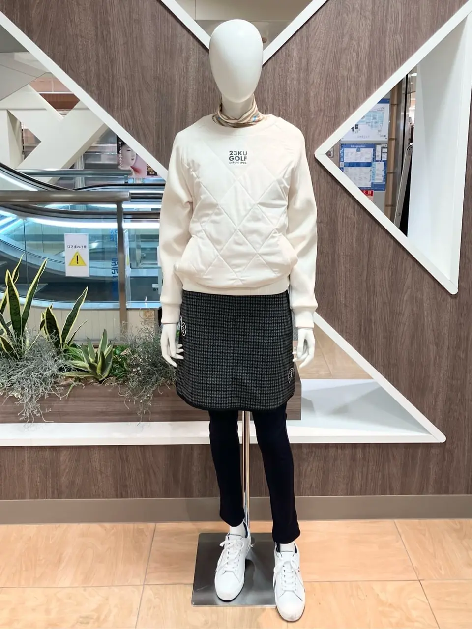 ONWARD CROSSET SELECT 小管 コーディネート画像