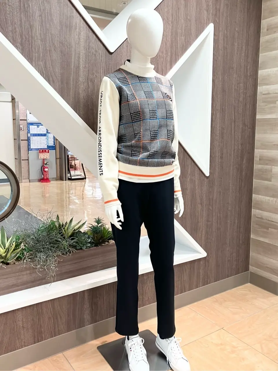 ONWARD CROSSET SELECT 小管 コーディネート画像