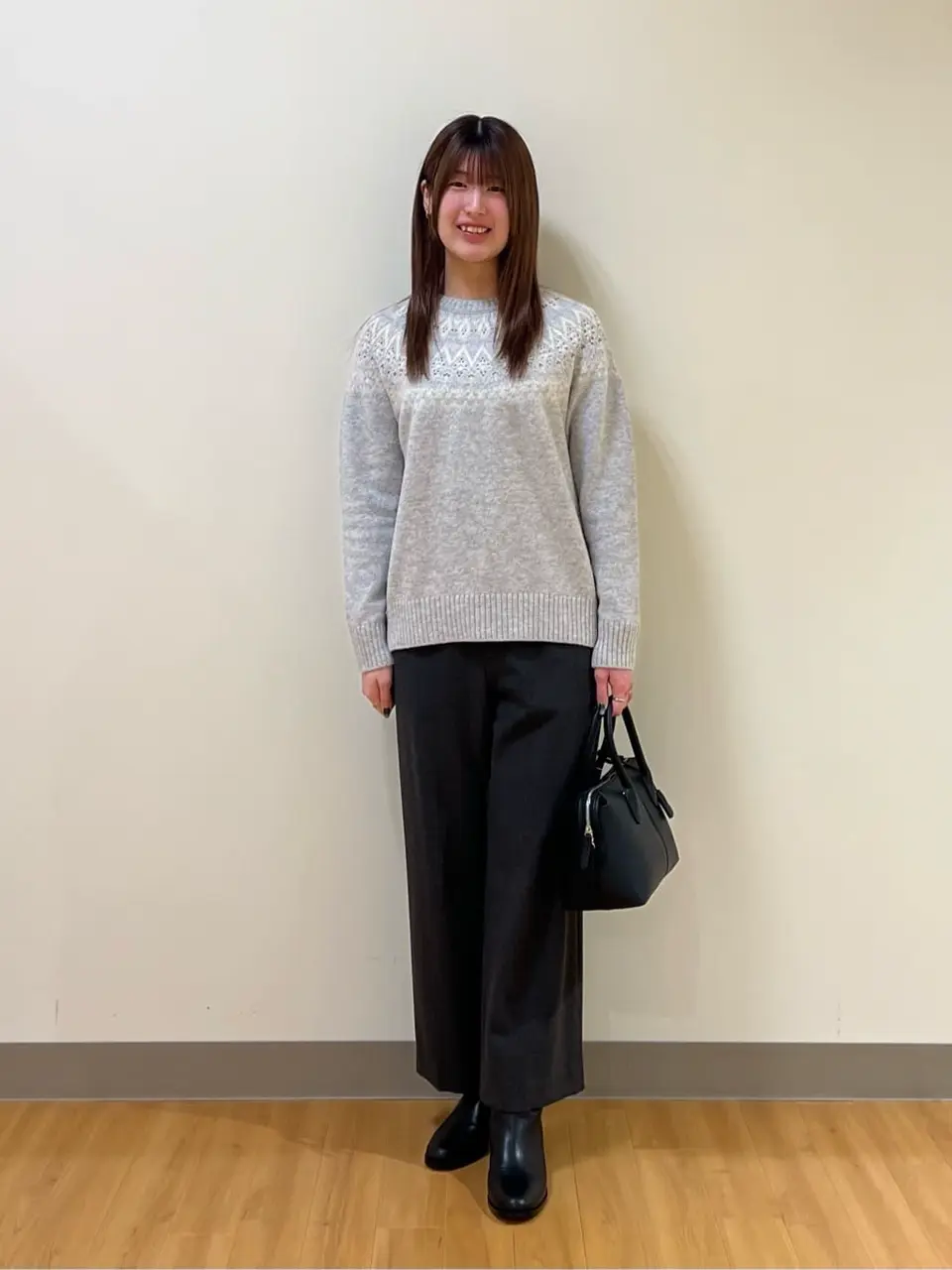  Aina コーディネート画像