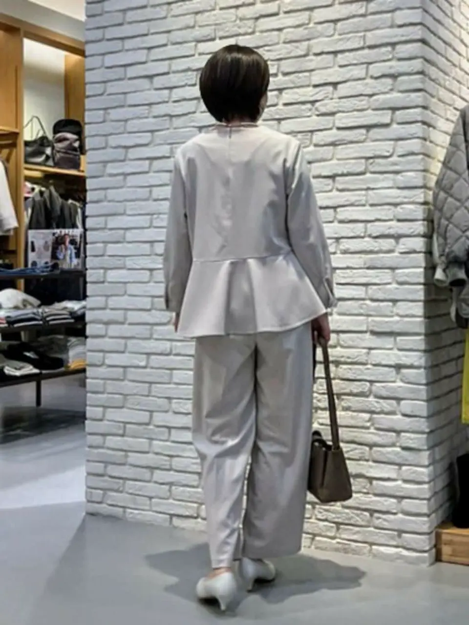 ONWARD CROSSET SELECT Tomi コーディネート画像