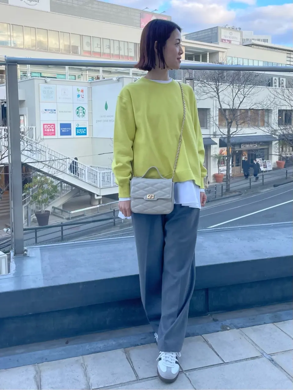 ONWARD CROSSET SELECT 岡田 コーディネート画像