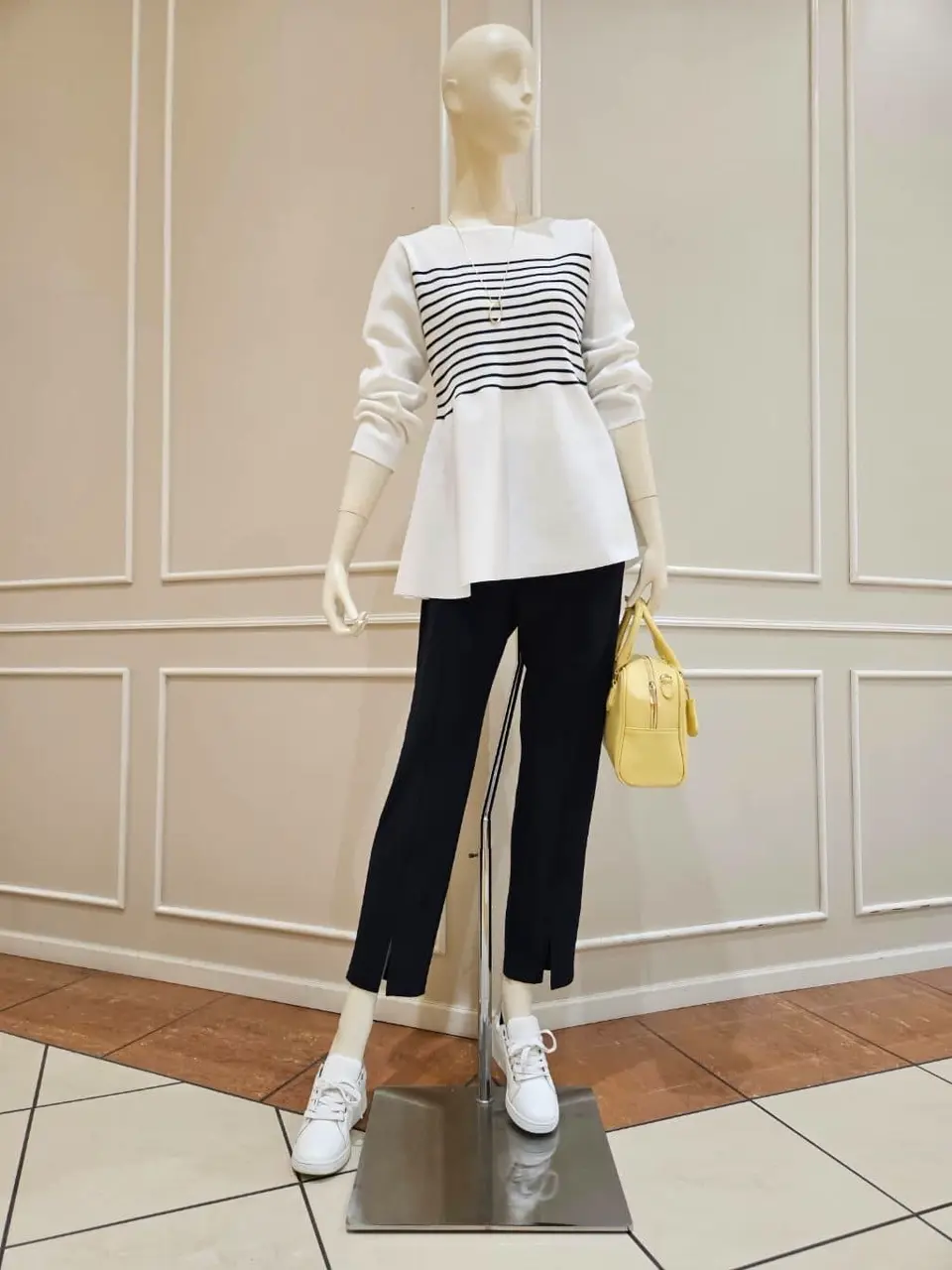 ONWARD CROSSET SELECT 佐々木 コーディネート画像