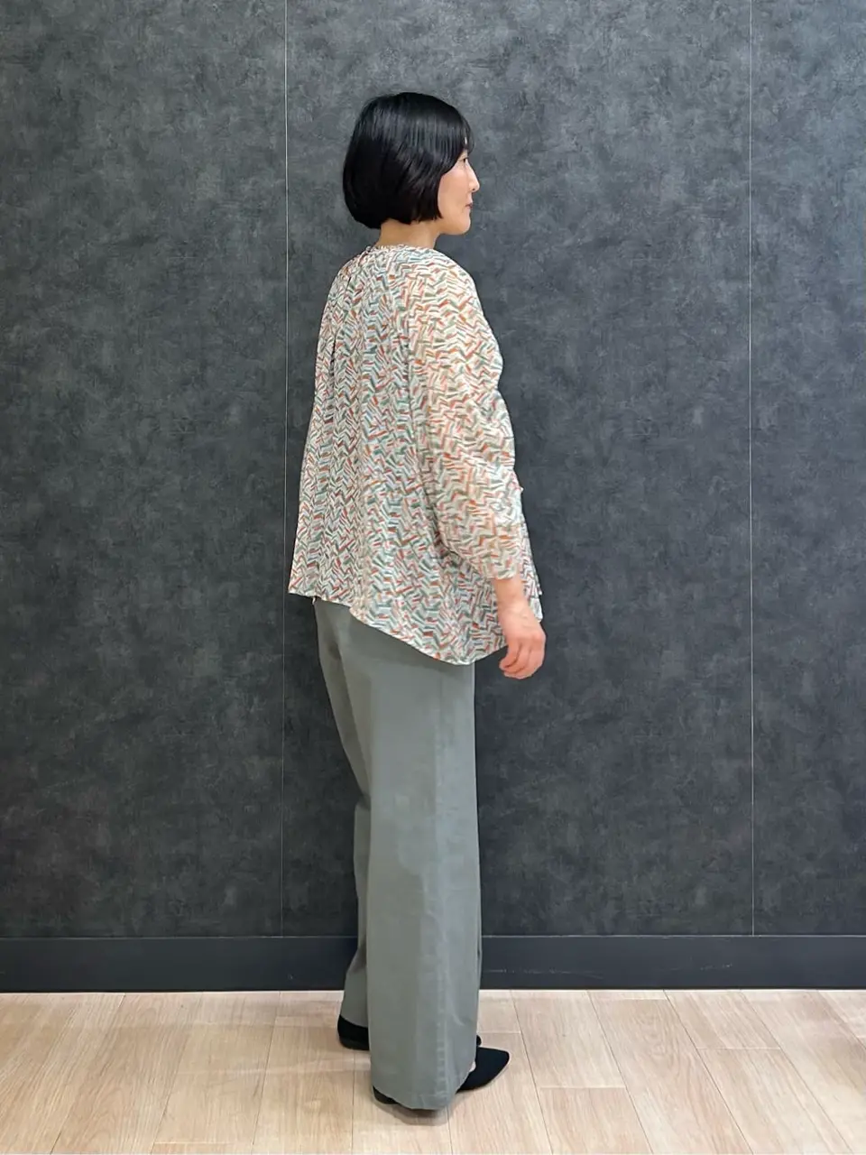 ONWARD CROSSET SELECT 鈴木 コーディネート画像