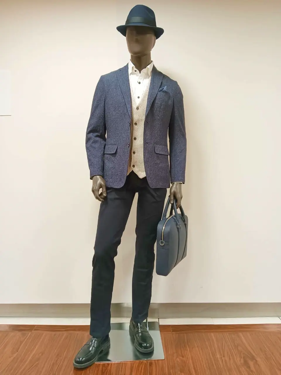 ONWARD CROSSET SELECT 袋地 コーディネート画像