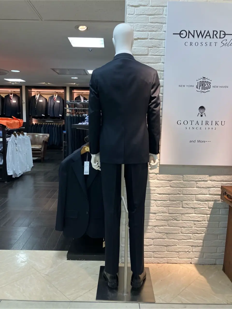 ONWARD CROSSET SELECT 中西 コーディネート画像